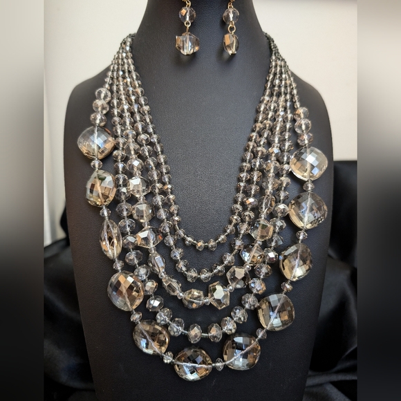 #25. Glass Multi Layer Faceted Necklace & Earrings - Picture 1 of 1